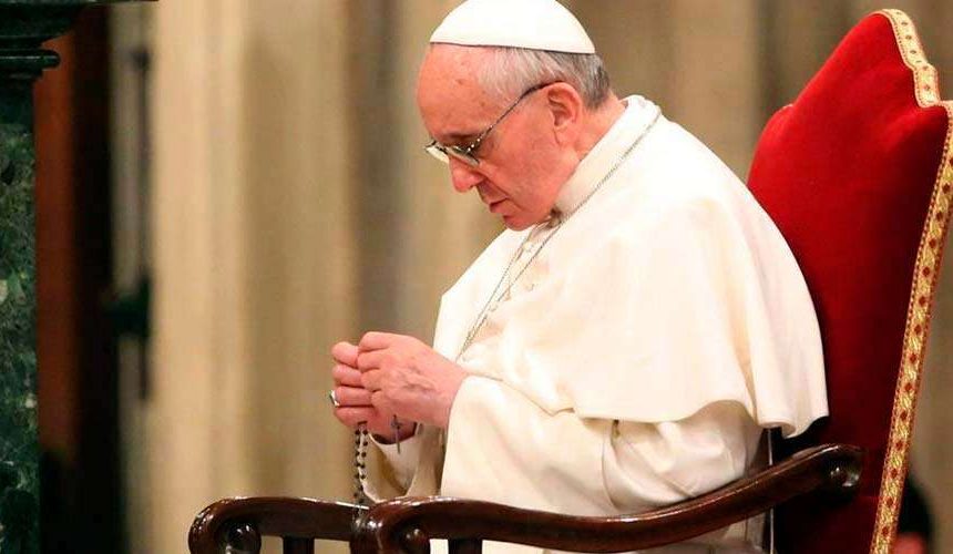 Papa Francisco presidirá rezo del Rosario por el fin de la pandemia