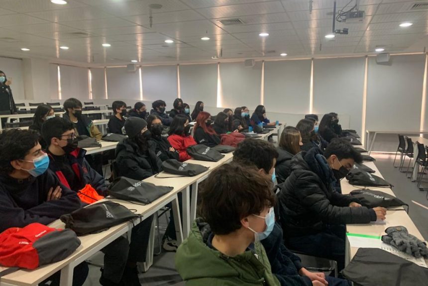 VISITA A UNIVERSIDADES