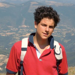 Carlo Acutis Reliquia de beato muerto a los 15 años estará en nuestro colegio