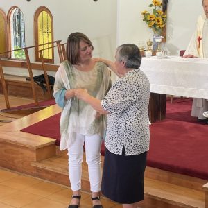 Buena madre 2022 En celebración de la Buena Madre se distingue a Jimena Bustos y María Inés Risi por 25 años en el colegio