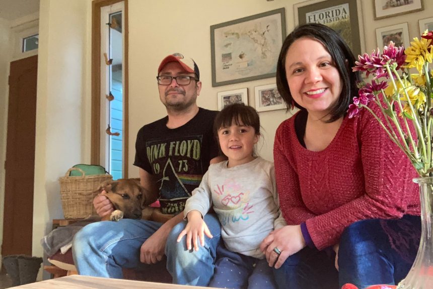 Ex alumna recibe un importante premio
