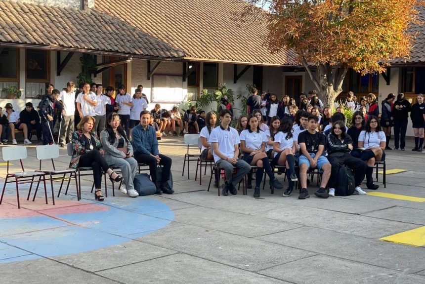 Entrega de certificados de nivel de inglés (Cambridge)