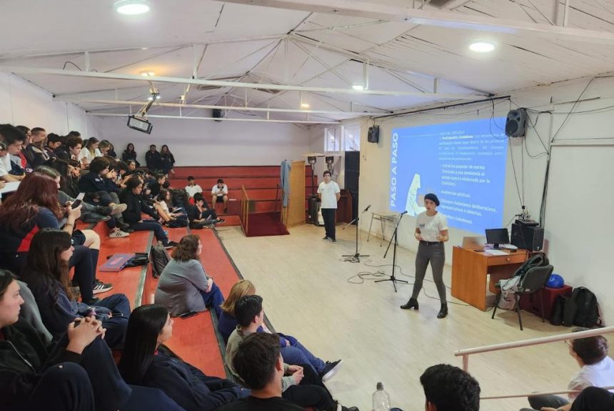 WhatsApp Image 2023-05-02 at 17.57.05 (1) Charla sobre proceso constituyente