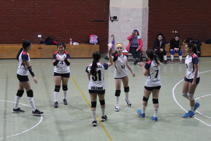 ¿Cómo van nuestras selecciones de voleibol en la Liga Metropolitana de Voleibol Escolar?