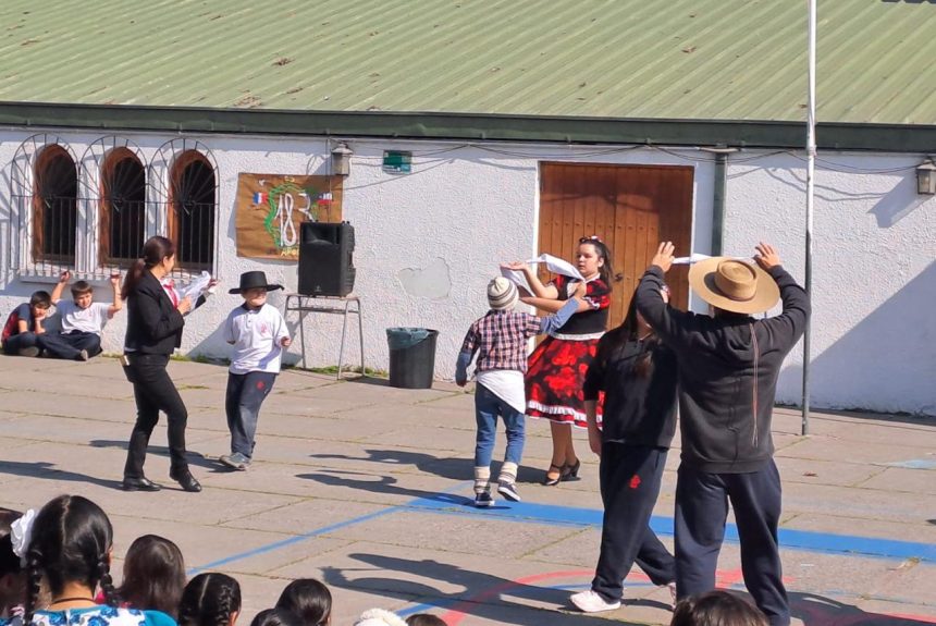 WhatsApp Image 2024-09-23 at 1.36.59 PM Celebrando fiestas patrias