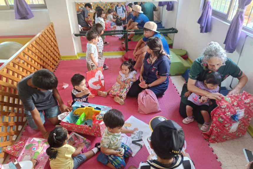 Navidad colegio sscc providencia con jardin Reina de la paz fundacion de beneficencia Sagrados Corazones129 Familias del Colegio SS.CC. Providencia celebran la Navidad con el Jardín Reina de la Paz
