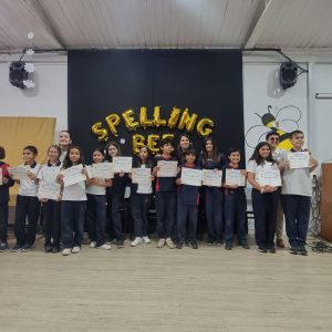 Spelling Bee: Celebrando el aprendizaje y el entusiasmo por el inglés