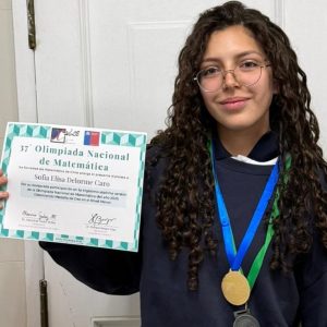 Sofía Delorme Caro, estudiante de III medio A, obtiene medalla de oro en Olimpiada nacional de Matemáticas y medalla de plata en Informática