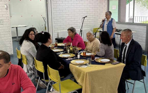 Almuerzo Centro padre Damián en colegio SSCC Providencia fundación Sagrados Corazones36 Almuerzo Centro padre Damián en colegio SSCC Providencia fundación Sagrados Corazones