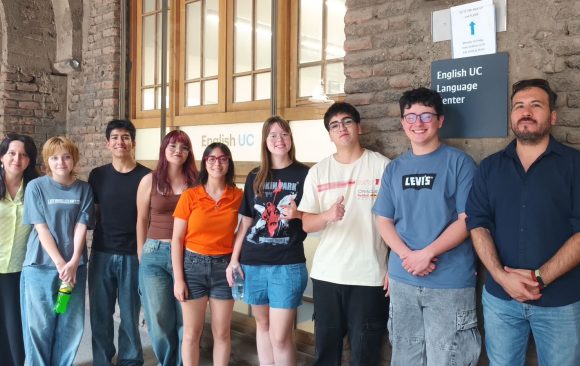 Estudiantes rinden Examen de Certificación de Inglés: B1 Preliminary & B2 First (FCE)